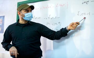 کمبود شدید معلم دوره دیده در مدارس سمپاد/مقرری ماه اول از حقوق فرهنگیان کسر نمی‌شود 