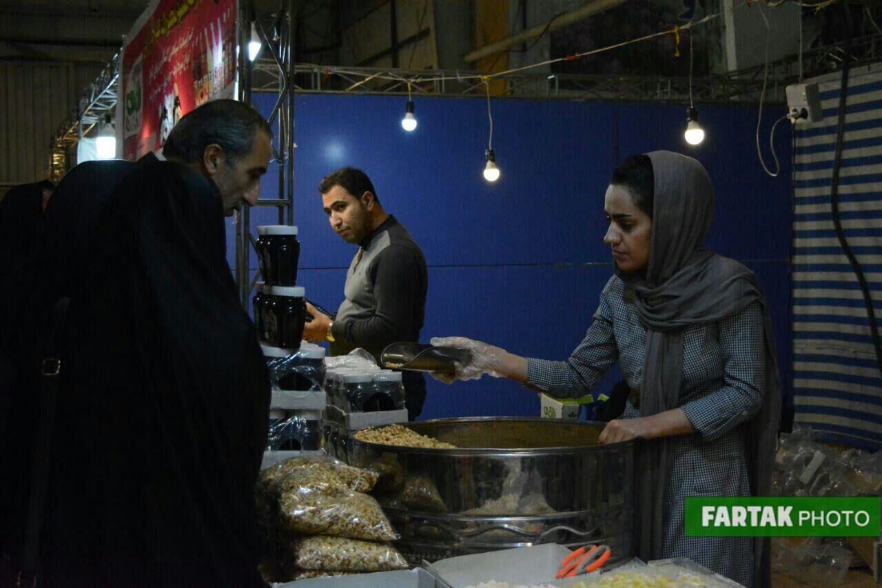 گزارش تصویری / جشنواره اقوام، نمایشگاه سوغات و صنایع دستی در کرمانشاه