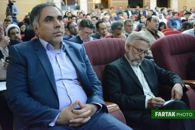 همایش سرایه گذاری مدیریت شهری کرمانشاه در هتل پارسیان 
