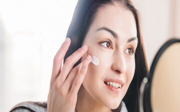 برای آبرسانی پوست به این توصیه های طلایی توجه کنید