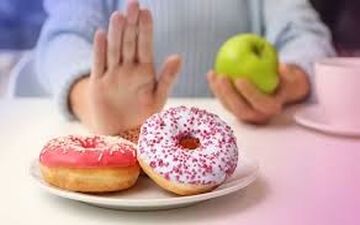مصرف بیش از حد مواد قندی و شیرین چه بلایی سرتان می آورد