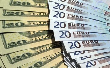قیمت دلار و یورو بازار آزاد امروز شنبه ۲ خرداد ۱۴۰۵ 