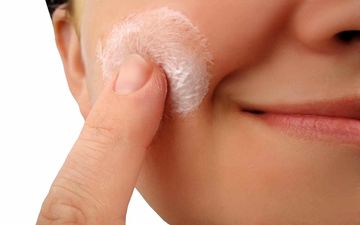 می خوای چهره ای شاداب داشته باشی این کاری که من میگم رو انجام بده! 
