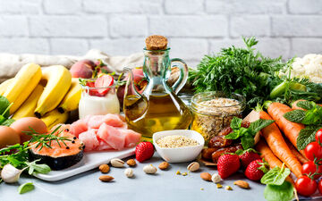۷ ماده غذایی مناسب برای داشتن موهای سالم