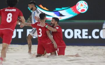 صعود ایران به یک‌چهارم نهایی جام جهانی فوتبال ساحلی + عکس