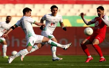  پیروزی پرسپولیس مقابل ذوب‌آهن در نیمه نخست 