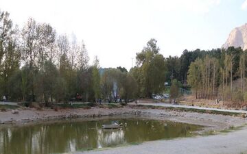 دریاچه تاریخی طاق بستان خشک شد
