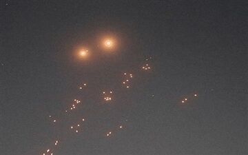 شایعه حمله جنگنده‌های آمریکایی به قم تکذیب شد | هیچ انفجاری در استان گزارش نشده است