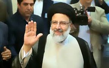 روزنامه اعتماد: آقای رئیسی!چرا شهامت ندارید که از حماییتنان از احمدی نژاد دفاع کنید؟ 