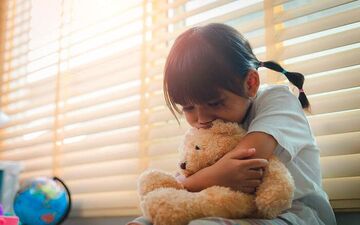 این اخلاق والدین، بچه هارو افسرده میکنه