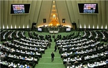 تروریست‌ها تعدادی از کارکنان مجلس را به گروگان گرفته‌اند 