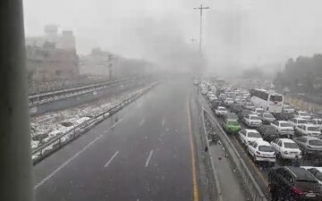 فیلم/ اتوبان تهران _کرج  اعتراض به گران شدن بنزین