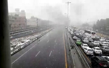 فیلم/ اتوبان تهران _کرج  اعتراض به گران شدن بنزین