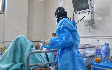 کرونا جان ۳۷۴ نفر دیگر را در ایران گرفت