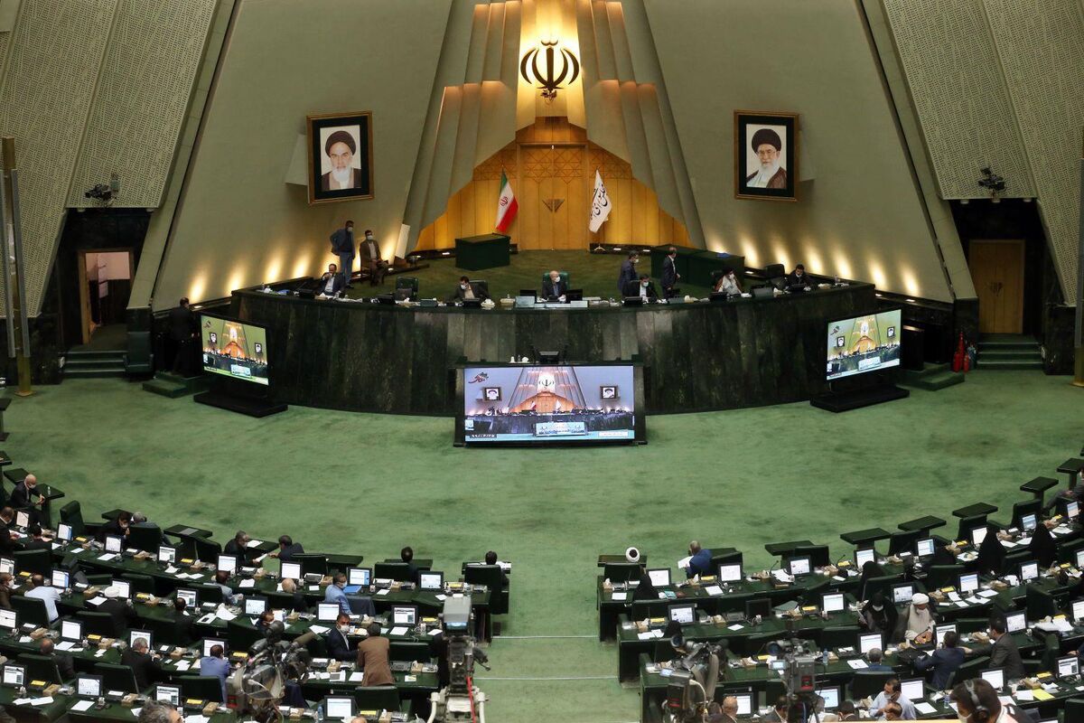 
مجوز مجلس برای احداث نیروگاه اتمی تولید برق
