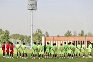 تراکتور در برابر جدایی حسین‌زاده ایستاده است