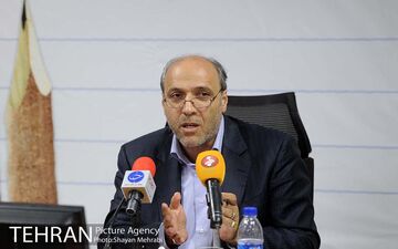 مهاجرت نخبگان بیشترین خسارت را به کشور وارد می‌کند 