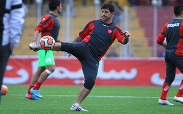  فیفا به مربی پرسپولیس تبریک گفت