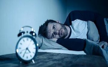
چرا بعد از خوابیدن باز احساس خستگی داریم؟