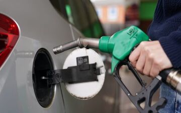 انتقاد از خودروهای ایرانی و چینی؛ ناترازی بنزین در کشور تشدید می‌شود