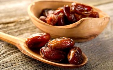 اتفاقات شگفت انگیزی که با مصرف ۳ تا ۴ عدد خرما در روز در بدن تان می افتد