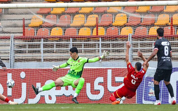 احسان محروقی در آستانه بازی با پرسپولیس؛ مهاجم فولاد به دنبال بازگشت به اوج