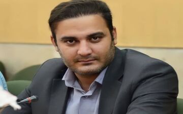 نقش روابط عمومی بانک‌ها در حفظ ارتباط موثر با مشتریان



