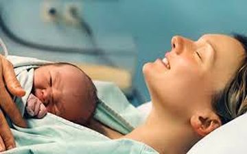  از «هورمون عشق» تا ایمنی مادام‌العمر؛ چرا زایمان طبیعی یک معجزه است؟