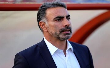 استوری فکری؛ سرمربی پشت بازیکنان معترض