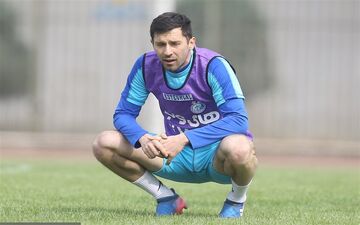مدافع کروات استقلال به تهران رسید