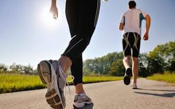 پیاده‌روی یا دویدن؟ کدام بهتر است؟