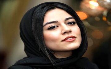  نگاه خیره «ماهور الوند» به امواج دریا