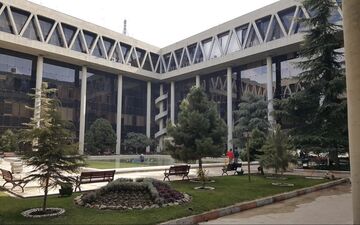 استاد دانشگاه علامه طباطبایی: سیاست صداوسیما در احمق پنداری مخاطب است! + ویدئو