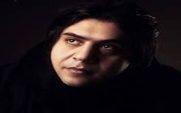 سلفی مانی رهنما و همسرش