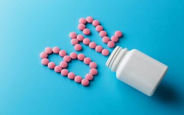 کمبود ویتامین B۱۲ باعث سکته مغزی می شود؟
