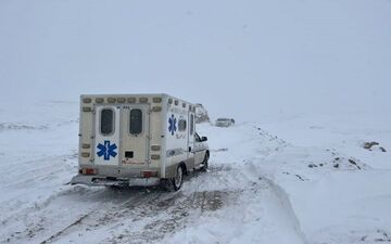 نبرد با برف و کولاک برای نجات جان مادر باردار در کامیاران