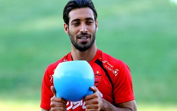 مدافع پرسپولیس بالاخره با سرخپوشان تهرانی تمدید کرد