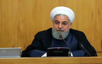 کسی نمی‌تواند ملت بزرگ ایران را به زانو درآورد