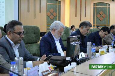 شورای گفت وگو استان کرمانشاه با حضور وزیر تعاون، کار و رفاه اجتماعی