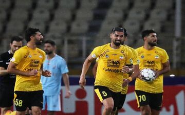 توقف ممنوع/ سپاهان همچنان می‌تازد