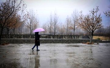 بارش باران در محورهای 12 استان کشور