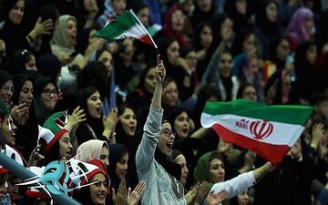 بلیت بانوان باطل شد +عکس