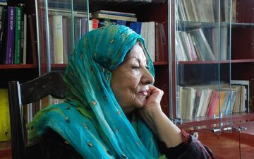 
پخش مستند پری صابری از تلویزیون
