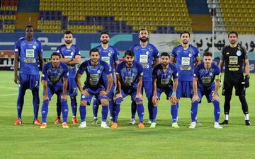 فریبا: استقلال کمبود بازیکن ندارد 