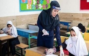 نوبت‌دهی واکسیناسیون برای معلمان و استادید دانشگاه‌ها