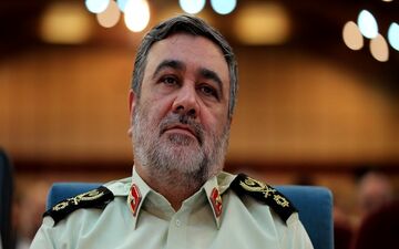 ترور فرمانده ناجا صحت ندارد