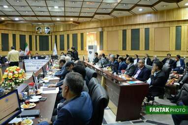 شورای گفتگوی دولت و بخش خصوصی استان کرمانشاه با حضور وزیر صمت
