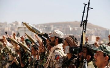حمله پهپادی انصارالله یمن به رژه صبحگاهی مزدوران دولت مستعفی در ضالع