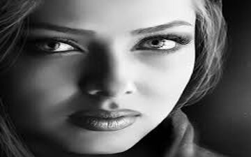 پوشش و میکاپ لیلا اوتادی در تبلیغ یک برند آرایشی بهداشتی 