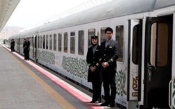 مسافران قطار بخوانند؛ پیش‌فروش بلیت‌های نیمه دوم مرداد آغاز شد
